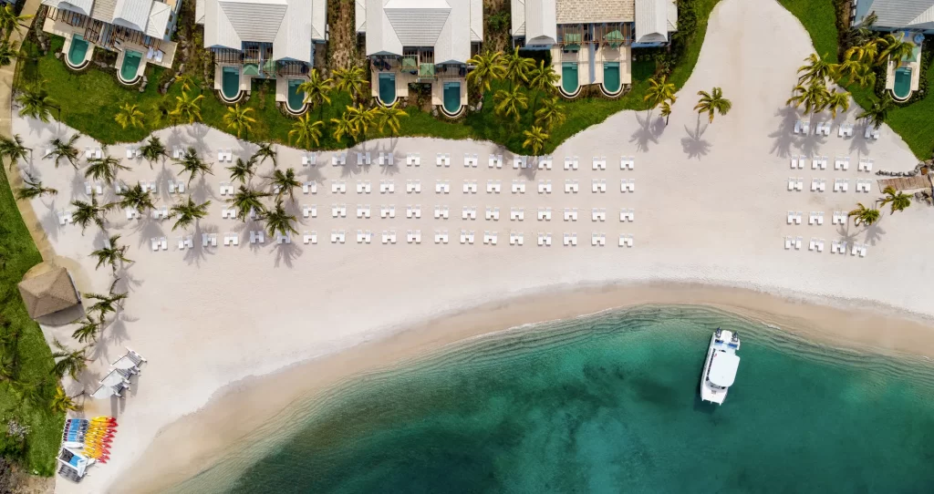 Couples Only Resorts vs. Adults-Only Resorts: Discover the Difference"